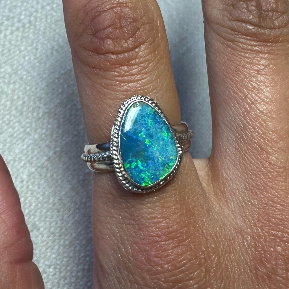 Opal ring